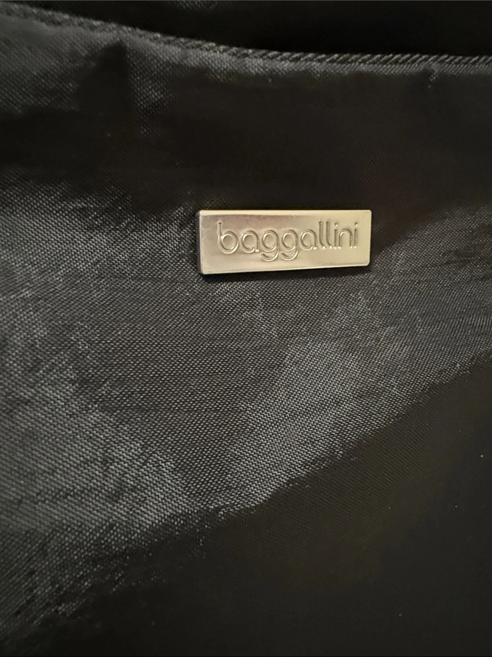 Baggallini Crossbody Shoulder Bag - Silver Logo